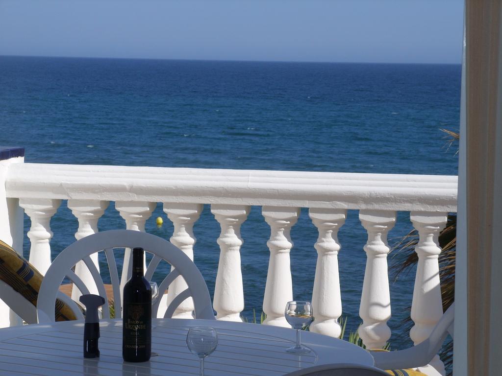 Apt Mijas Costa Arkadia Beach El Faro Marvellous Frontbeach With Stunning Seaviews And Historic Lighthouse Fuengirola Exterior photo