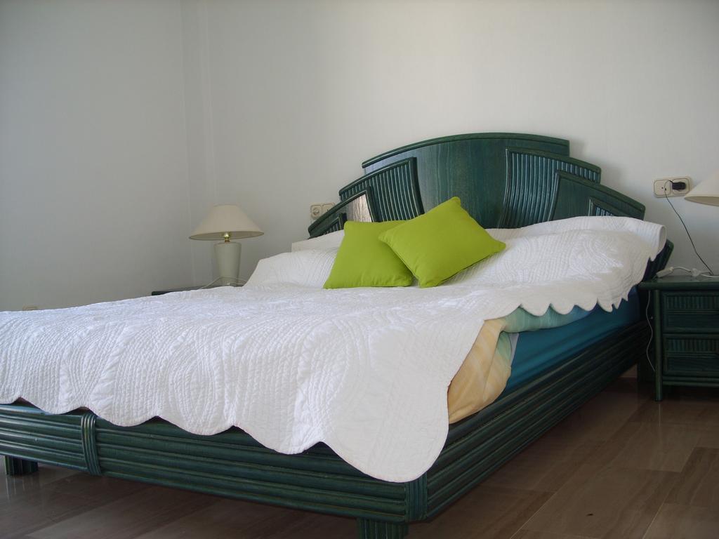 Apt Mijas Costa Arkadia Beach El Faro Marvellous Frontbeach With Stunning Seaviews And Historic Lighthouse Fuengirola Exterior photo